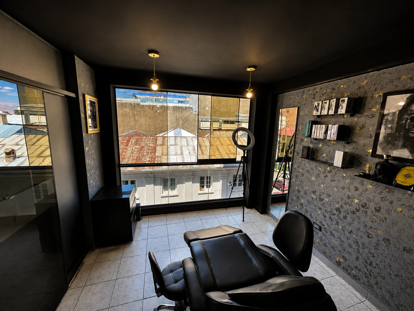 Estudio de tatuaje bioseguro en Huancayo - Zona de trabajo